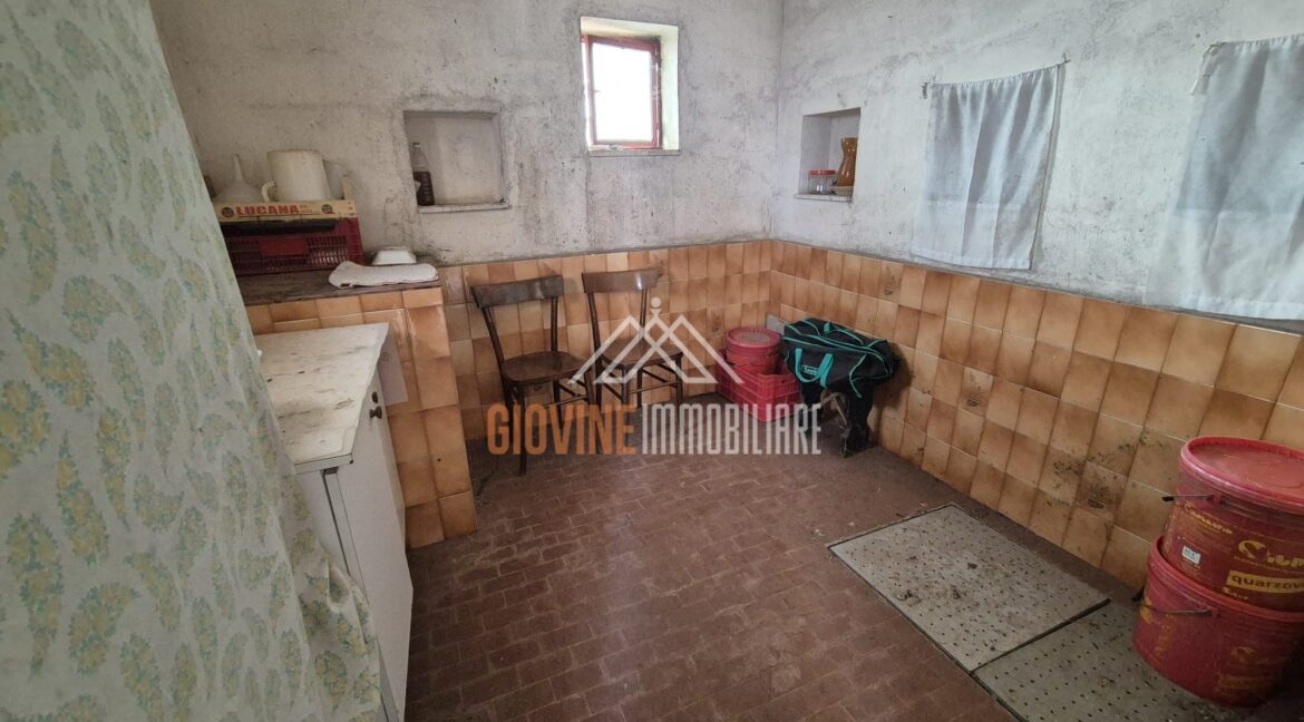 VENDESI VILLA A MARTINA FRANCA (17)