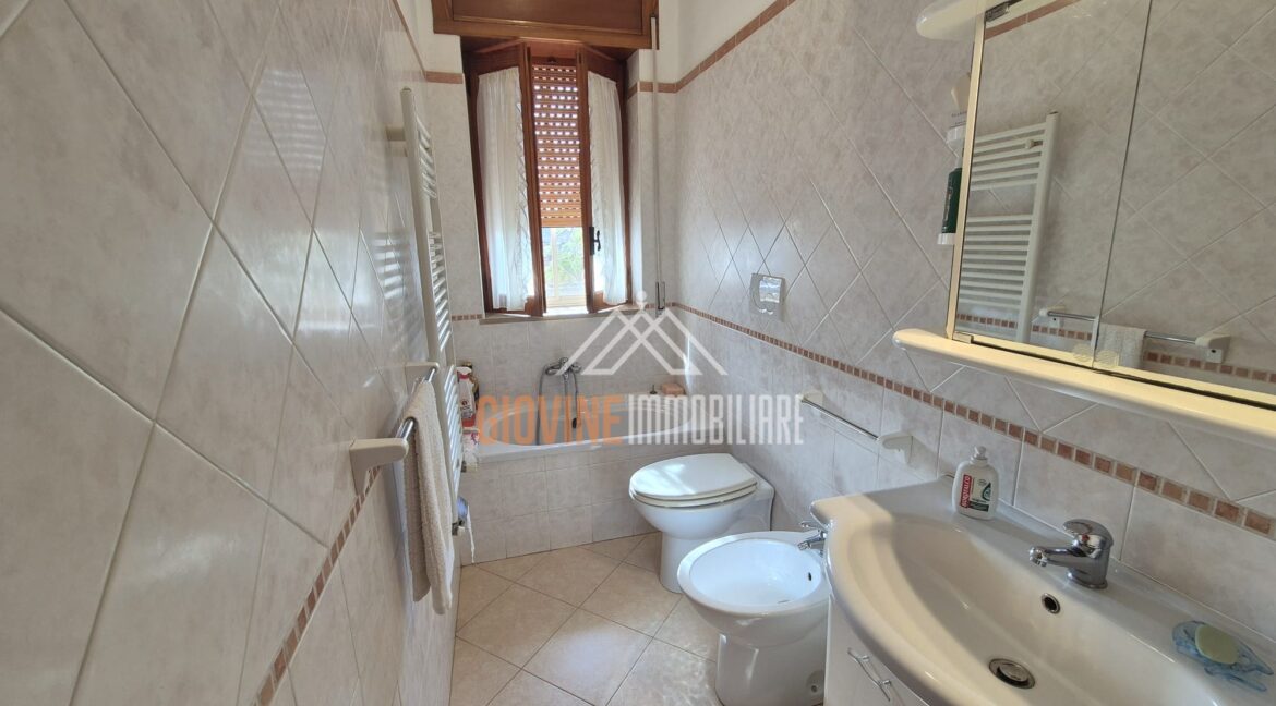 VENDESI VILLA A MARTINA FRANCA (31)