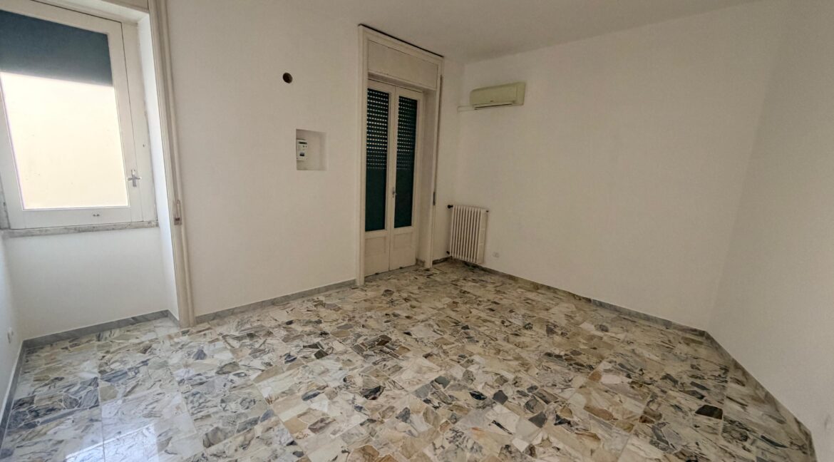 affittasi casa uso studio martina franca (11)
