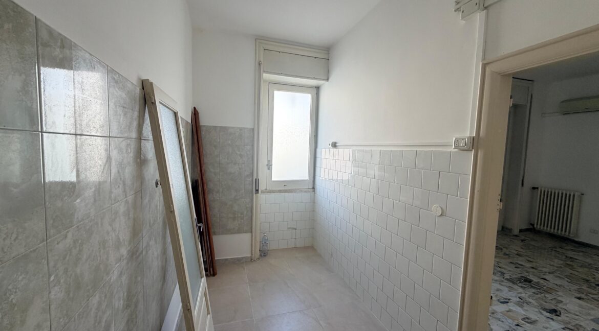 affittasi casa uso studio martina franca (4)