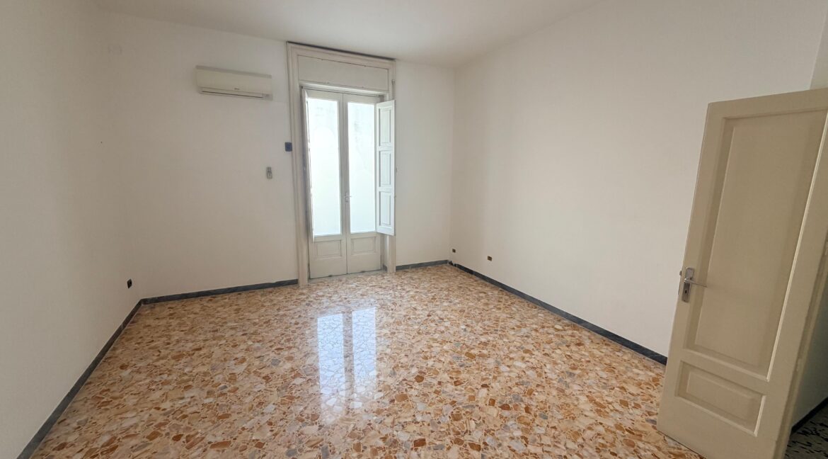 affittasi casa uso studio martina franca (5)