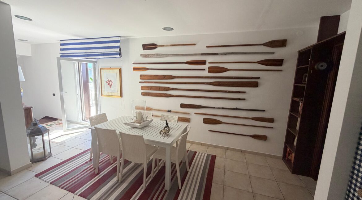vendesi villa leporano baia d'argento (14)