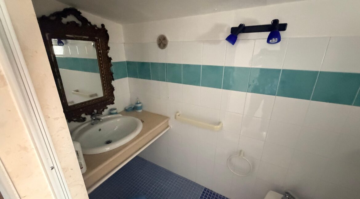 vendesi villa leporano baia d'argento (26)