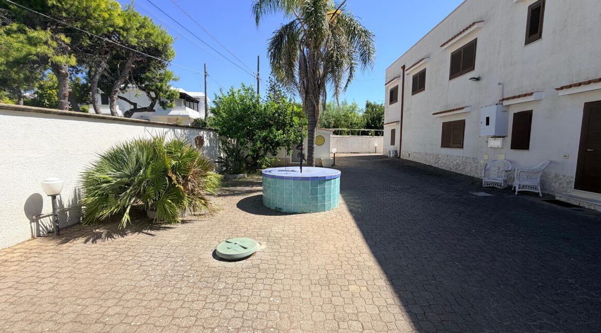 vendesi villa leporano baia d'argento (35)